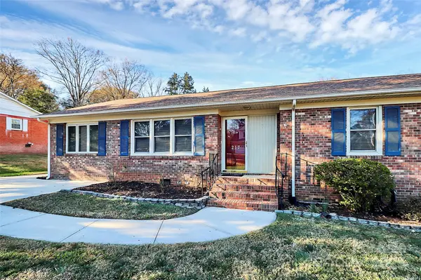 217 Ridge DR, Harrisburg, NC 28075