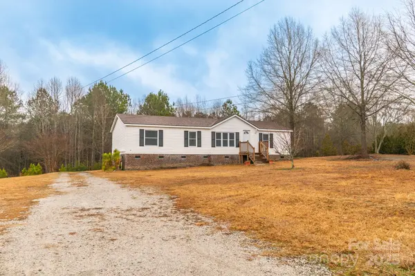 1912 Beach LN, Heath Springs, SC 29058