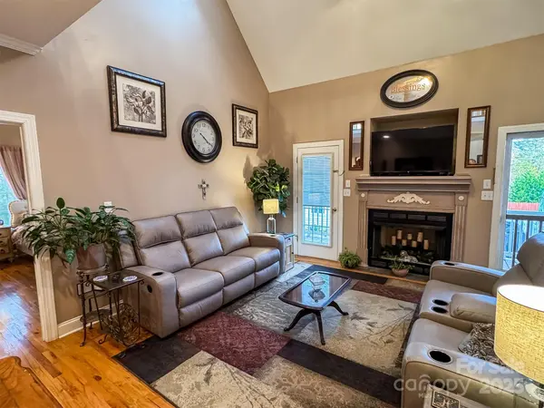 2202 Marcus DR, Granite Falls, NC 28630