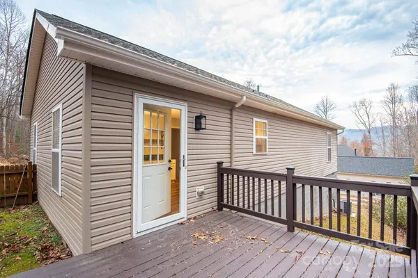 263 Newberry DR, Fletcher, NC 28732