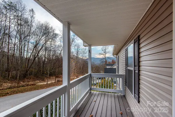 263 Newberry DR, Fletcher, NC 28732
