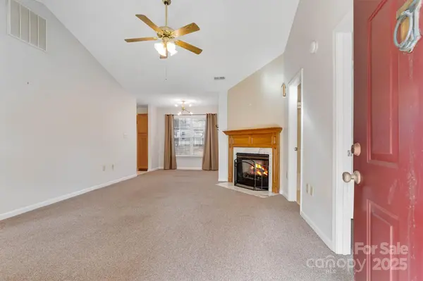 7111 Hunters Bluff DR, Denver, NC 28037