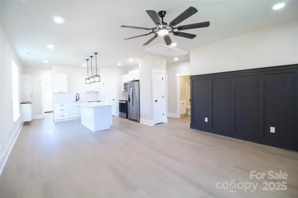 2417 Summit AVE, Kannapolis, NC 28081