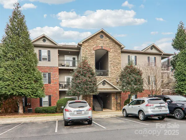 617 Appeldoorn CIR, Asheville, NC 28803