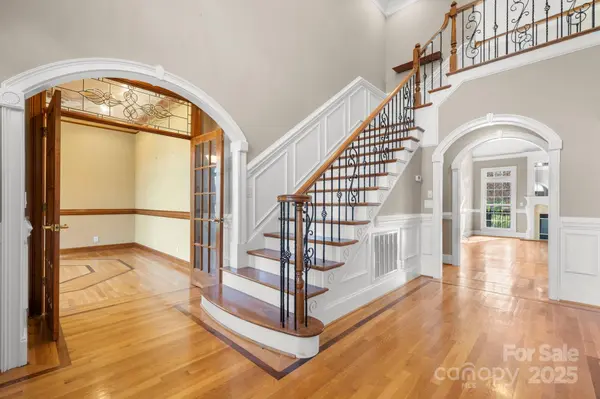 9133 Shorewood PL, Belmont, NC 28012