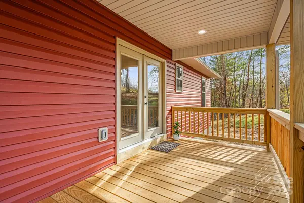738 Jupiter RD, Weaverville, NC 28787