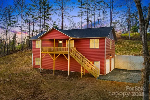 738 Jupiter RD, Weaverville, NC 28787