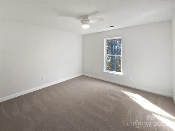 2564 Captains Watch RD NE, Kannapolis, NC 28083