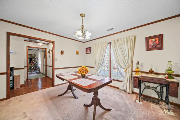 912 Cathedral DR, Belmont, NC 28012