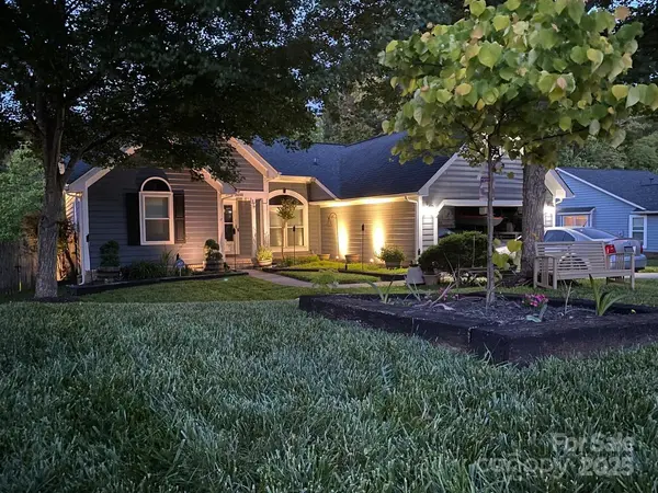 10209 Ashley Farm DR,  Matthews,  NC 28105