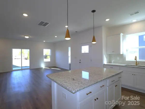 1014 Overbrook PL, Wingate, NC 28174