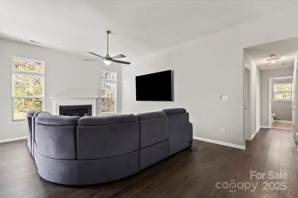2203 Oakhurst CT, Kannapolis, NC 28081