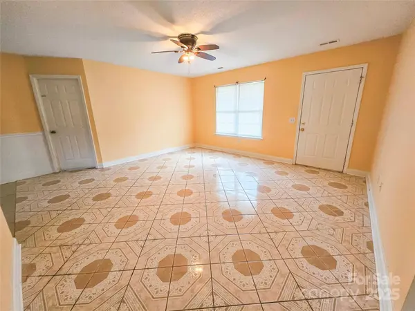 2603 Bobwhite CIR, Wingate, NC 28174