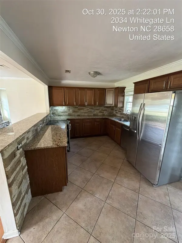 2034 Whitegate LN, Newton, NC 28658