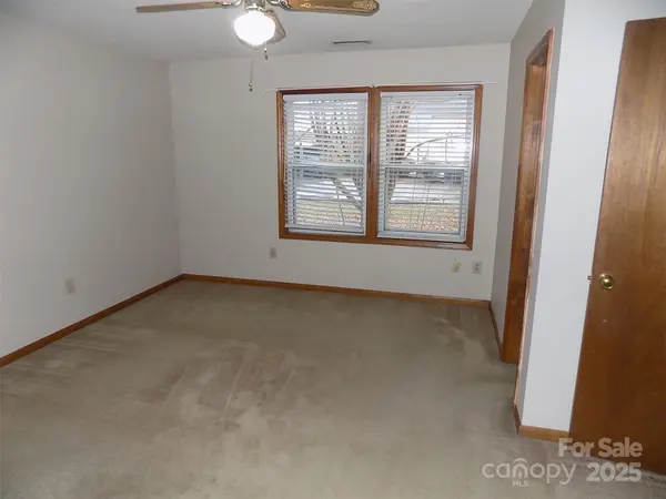 812 E Catawba ST, Belmont, NC 28012