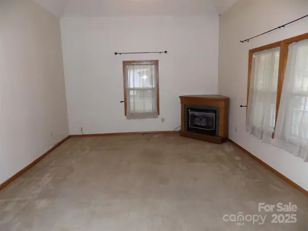 812 E Catawba ST, Belmont, NC 28012