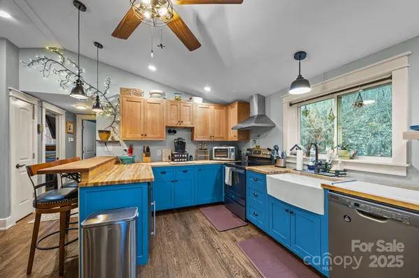 2144 Wilson RD, Asheville, NC 28806