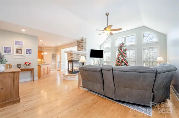 9467 Hester CT, Harrisburg, NC 28075