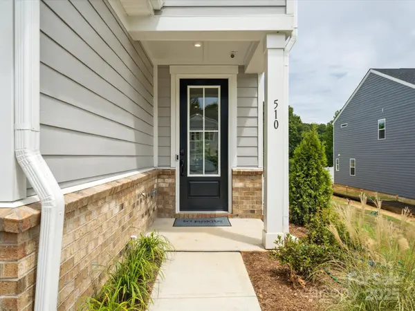 615 Webster LN, Cramerton, NC 28032