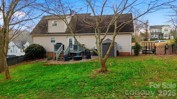 122 Valley Glen DR, Troutman, NC 28166