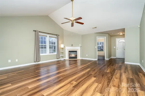 127 Elgin LN, Mooresville, NC 28115