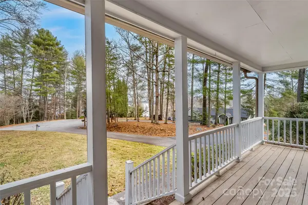 2740 Hemlock CT, Nebo, NC 28761