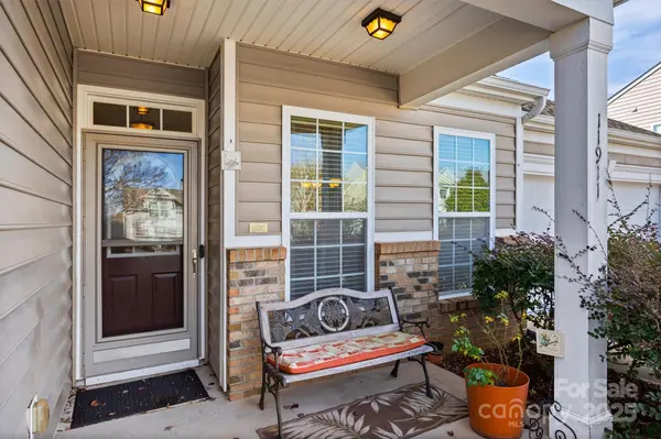 11911 Carolina Blossom LN, Pineville, NC 28134