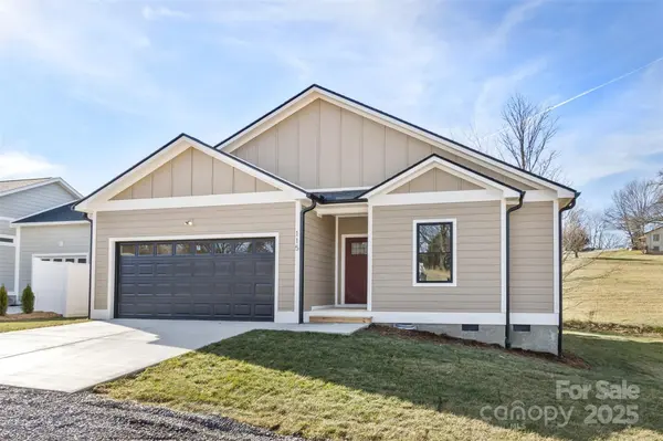 115 Peyton Elaine RD, Clyde, NC 28721