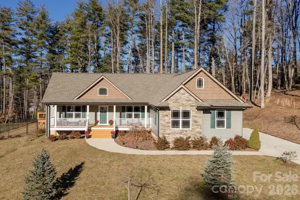 57 Pounding Mill RD,  Hendersonville,  NC 28792