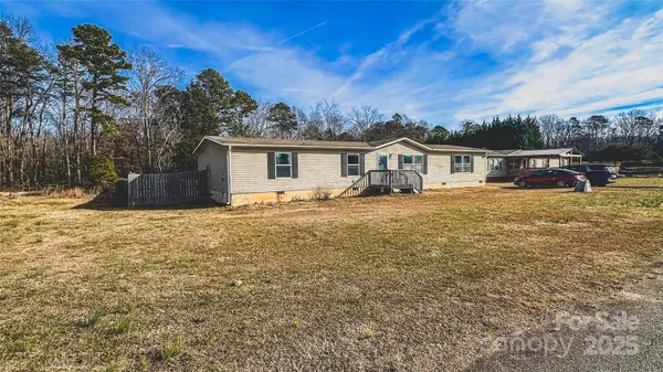 3516 Meldonna DR, Maiden, NC 28650