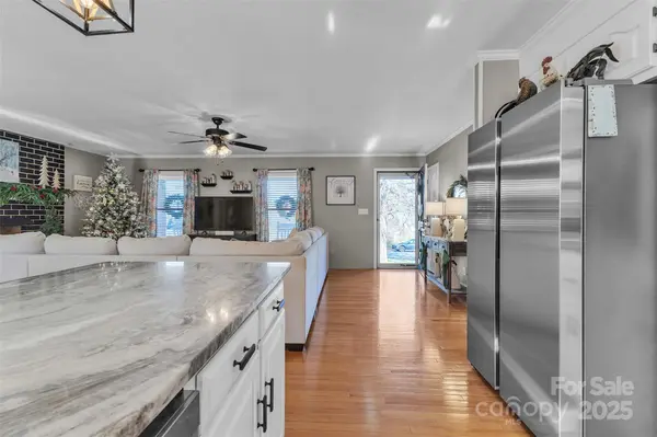 222 Brentwood DR, Maiden, NC 28650