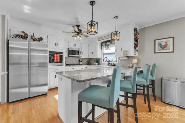 222 Brentwood DR, Maiden, NC 28650