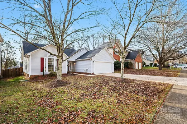 6652 Allness Glen LN, Charlotte, NC 28269