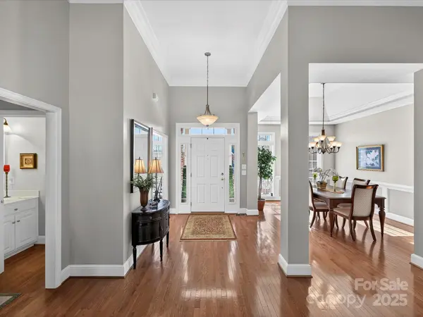 7900 Grimsby CIR, Harrisburg, NC 28075