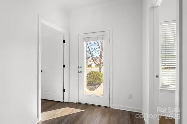 105 Kendrick Meadow LN, Mount Holly, NC 28120