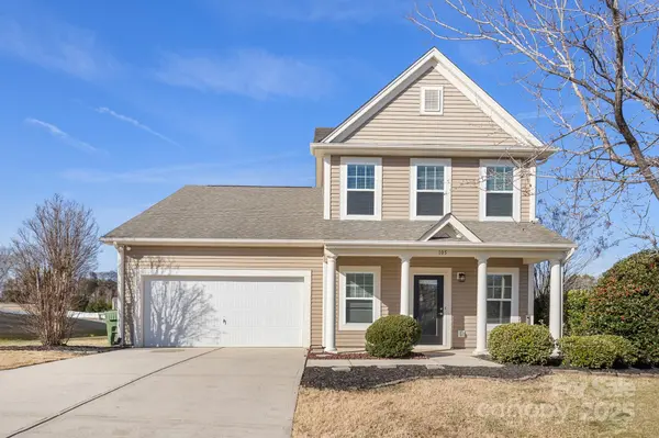 105 Kendrick Meadow LN, Mount Holly, NC 28120
