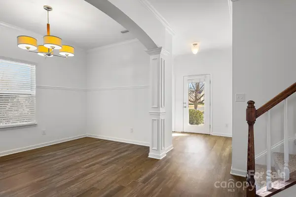 105 Kendrick Meadow LN, Mount Holly, NC 28120