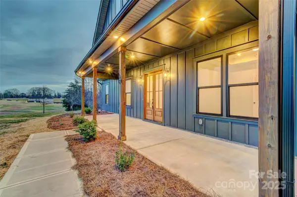 648 Kiser RD, Bessemer City, NC 28016