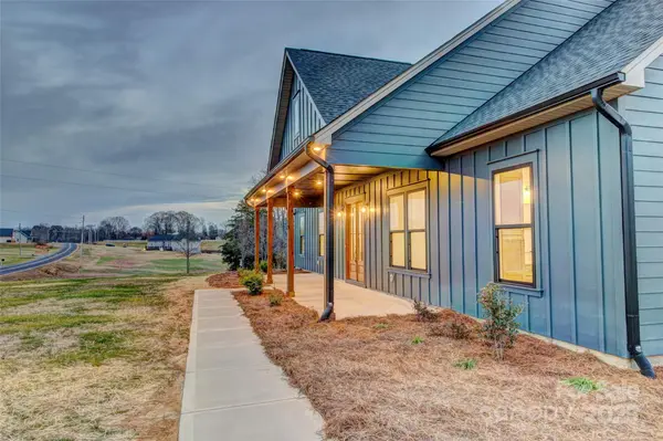 648 Kiser RD, Bessemer City, NC 28016