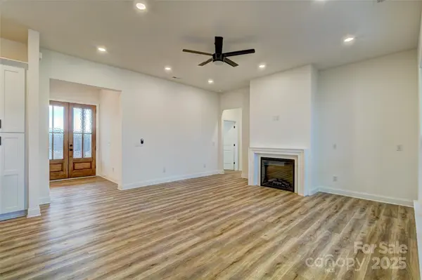 731 Kiser RD, Bessemer City, NC 28016