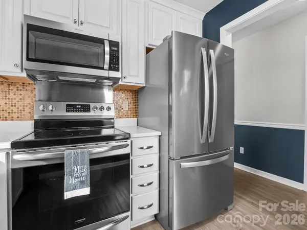 1002 Deermouse WAY, Hendersonville, NC 28792
