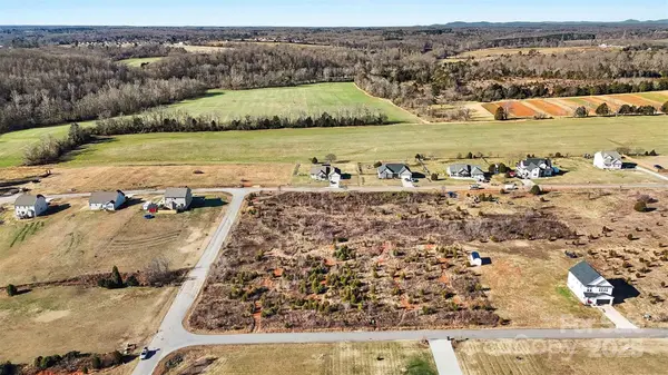 107 Mouzon LN, Statesville, NC 28625
