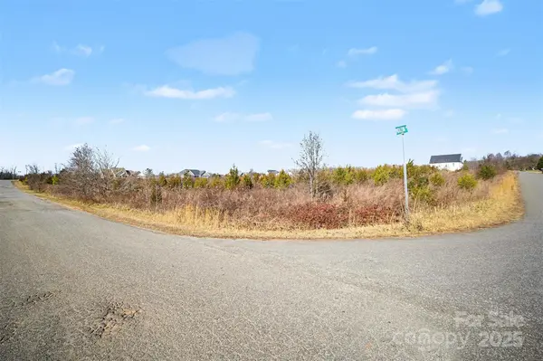 107 Mouzon LN, Statesville, NC 28625