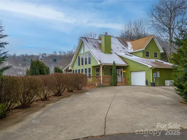 59 March Hillside CT, Waynesville, NC 28785