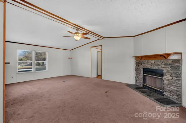 4586 Deal RD, Claremont, NC 28610