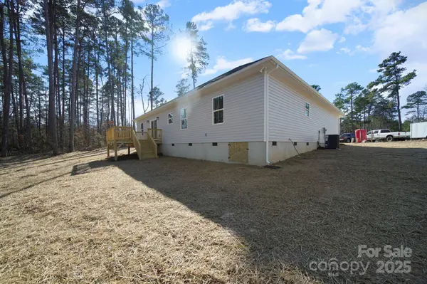 969 Bay DR, Oakboro, NC 28129
