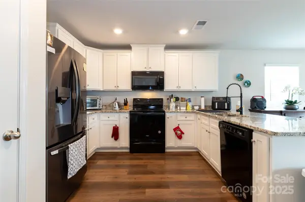 293 Belcaro DR, Kings Mountain, NC 28086
