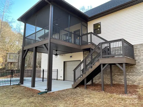 136 Walking Horse RUN, Stanley, NC 28164