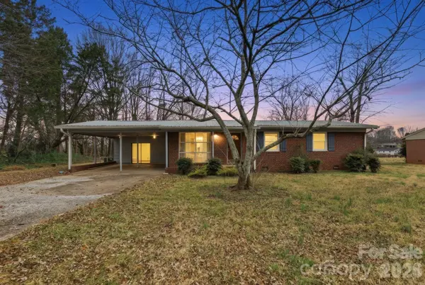 103 Roseman LN, Statesville, NC 28625