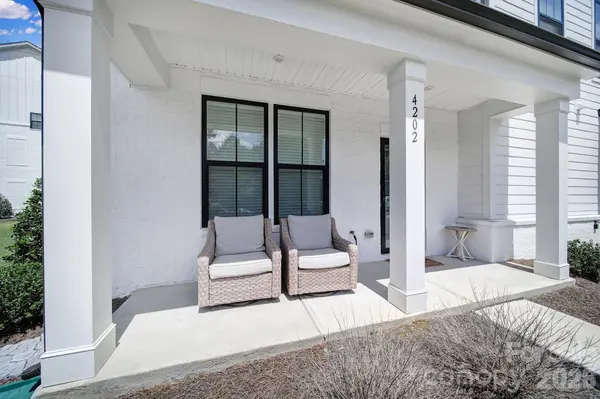 4202 Alexander View DR, Charlotte, NC 28226